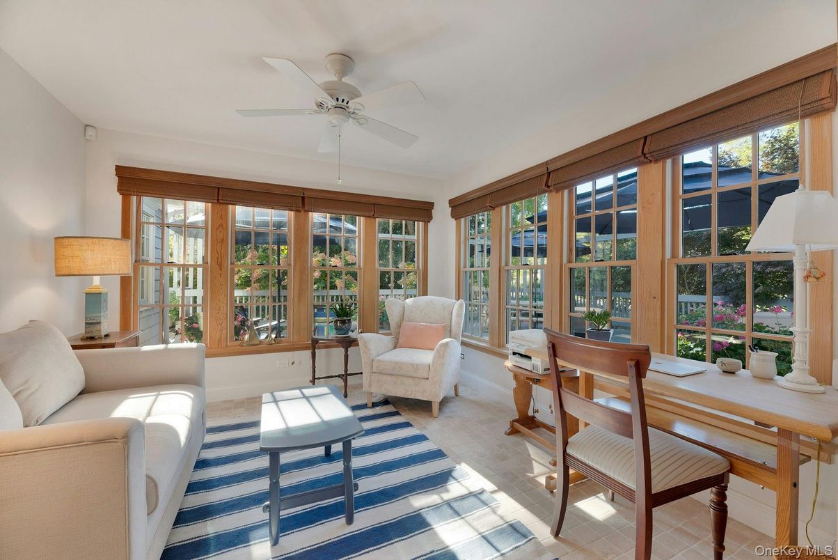 Dining room, Interior, Living room, Sun Room