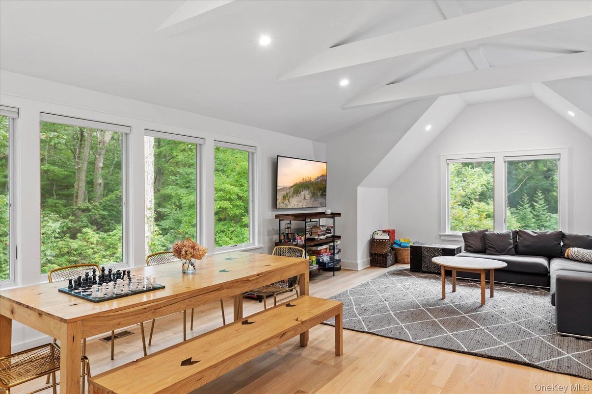 Dining room, Interior, Living room, Recessed Lighting, Wood Texture Flooring