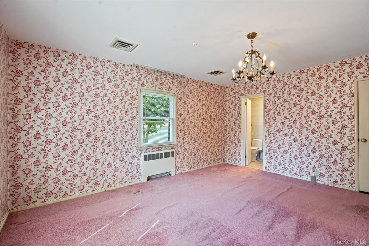 Chandelier, Empty room, Interior