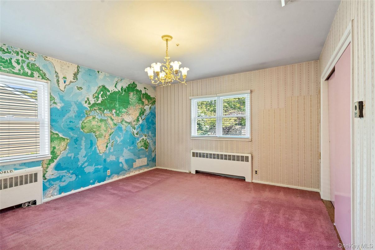 Chandelier, Empty room, Interior