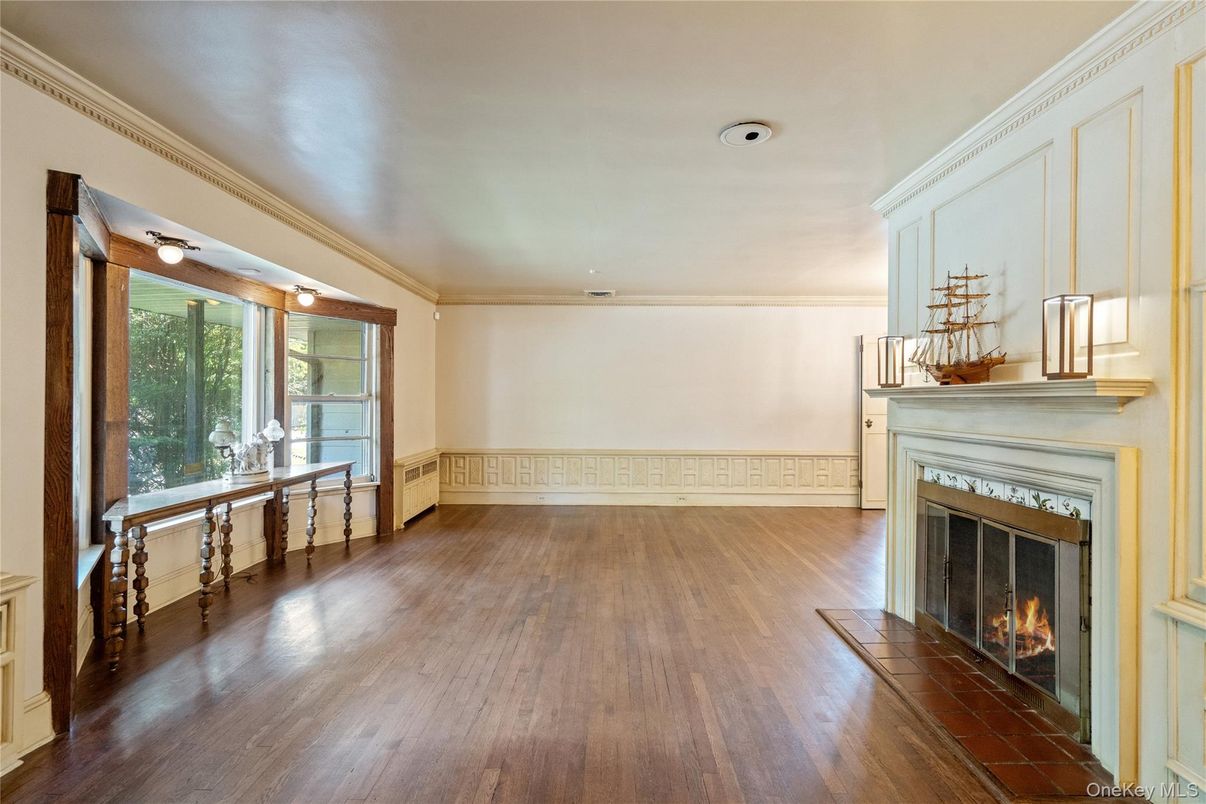 Empty room, Fireplace, Interior, Recessed Lighting, Wood Texture Flooring