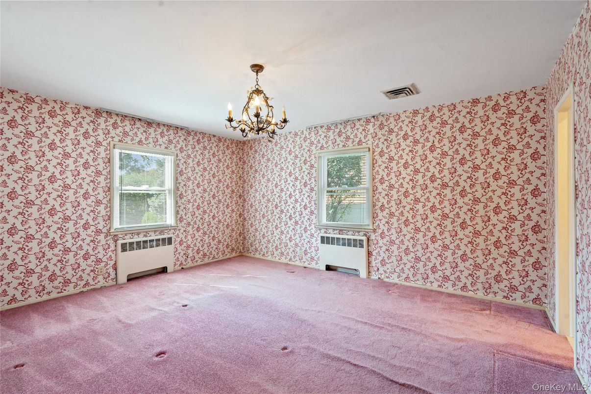 Chandelier, Empty room, Interior