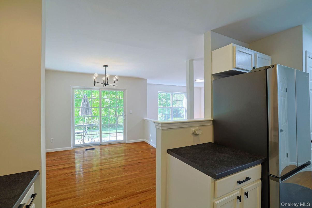 Chandelier, Empty room, Interior, Kitchen, Wood Texture Flooring