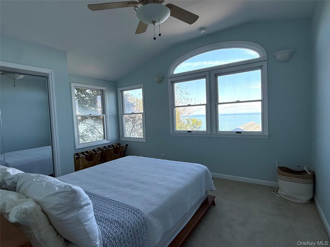 Bedroom, Interior, Water