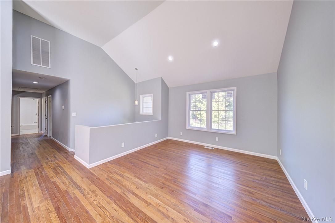 Empty room, Interior, Pendant Lights, Recessed Lighting, Wood Texture Flooring