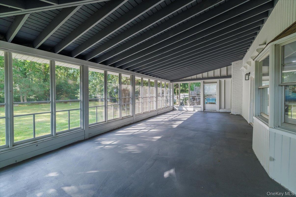 Empty room, Interior, Sun Room