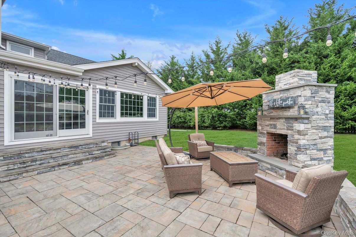 Exterior, Fireplace