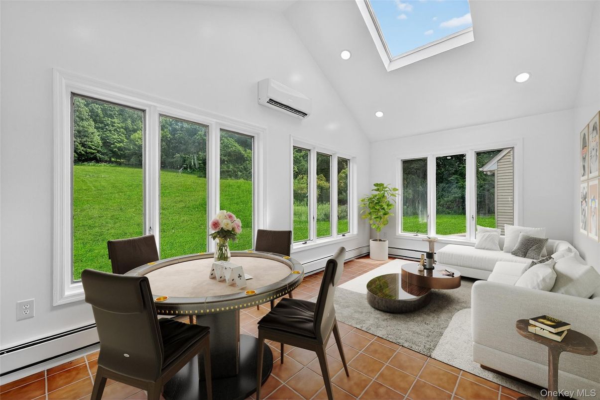 Dining room, Interior, Living room, Recessed Lighting, Sun Room