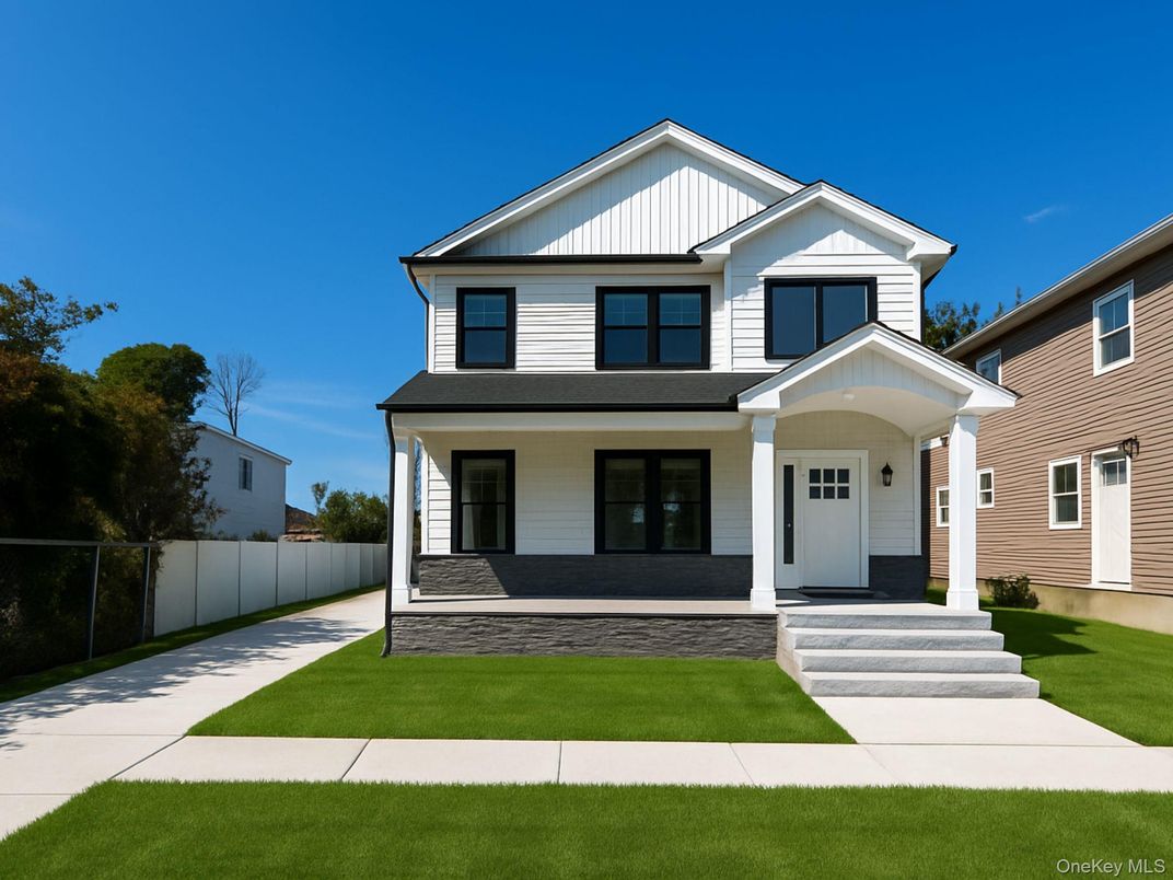 Exterior, Facade, Farmhouse