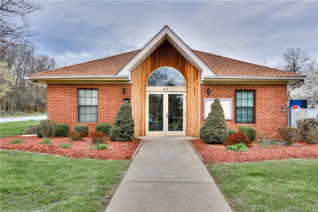 Exterior, Facade, Brick Facade, Brick Traditional