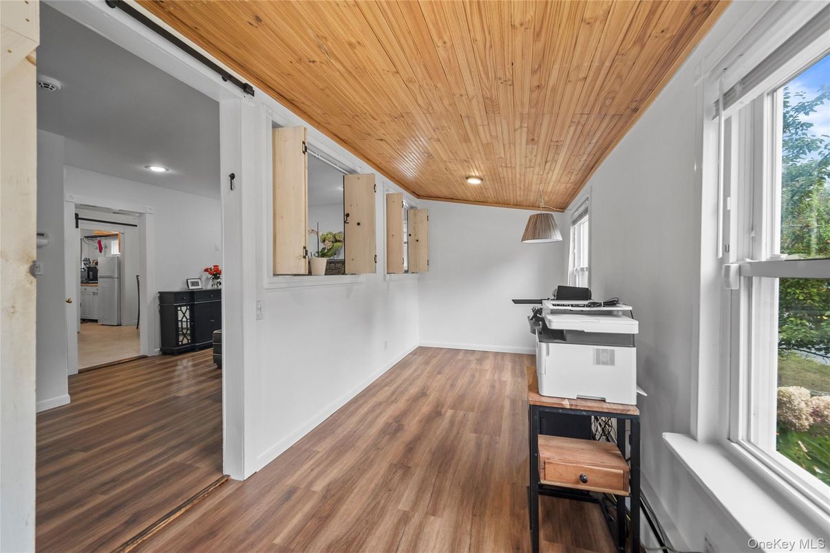Interior, Recessed Lighting, Wooden Ceilings, Wood Texture Flooring