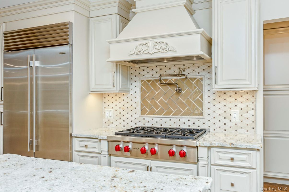 Interior, Kitchen, Stainless Steel Appliances