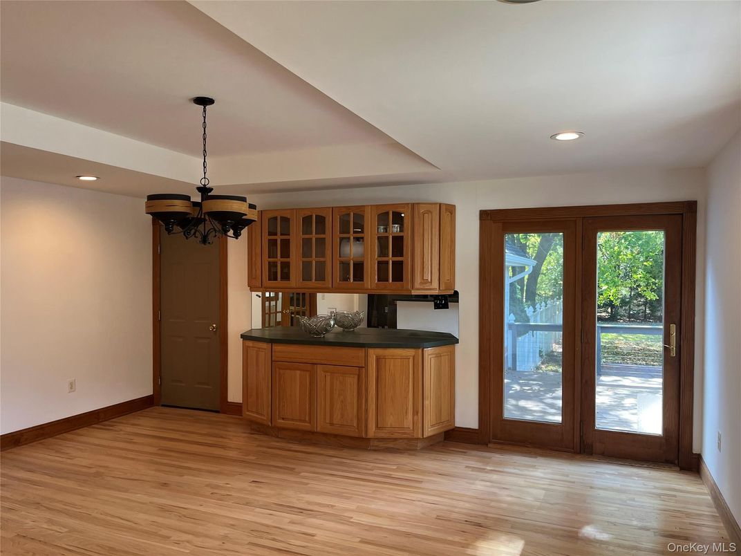 Chandelier, Interior, Pendant Lights, Recessed Lighting, Wood Texture Flooring