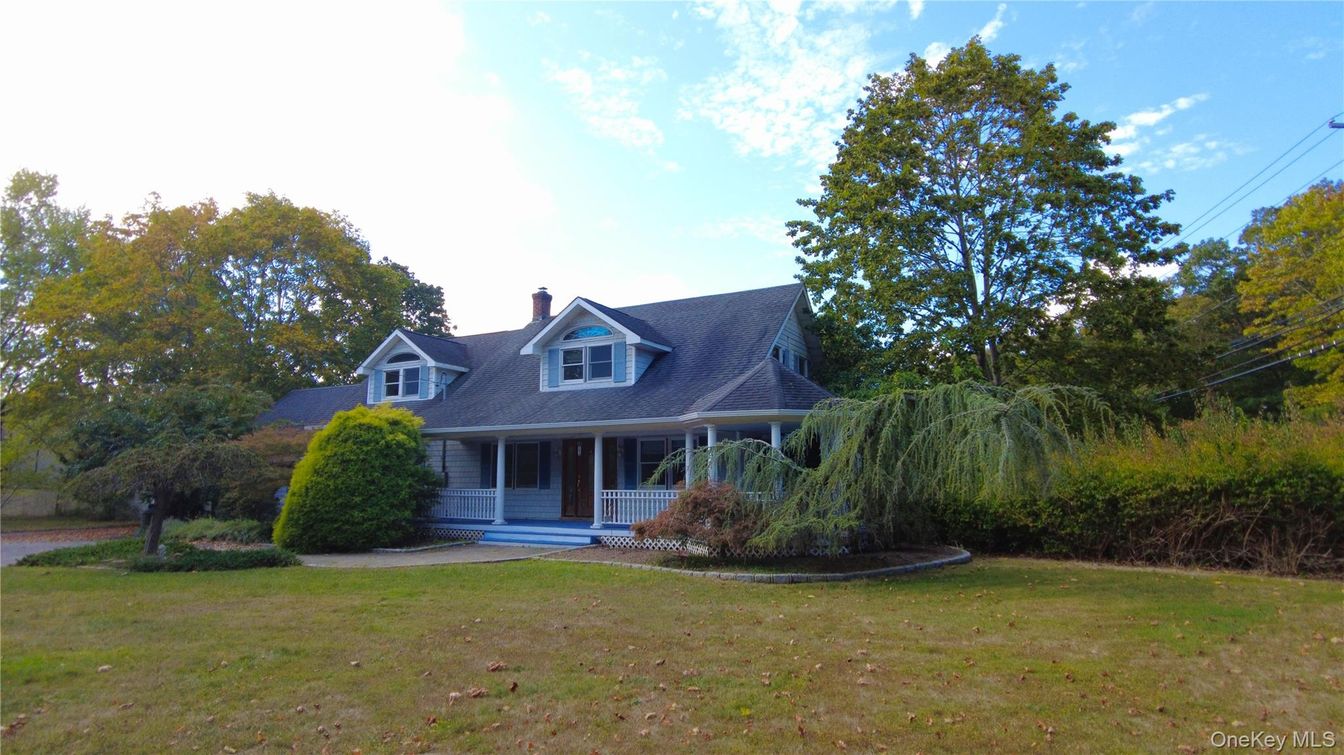 Backyard, Exterior, Facade, Cape Cod