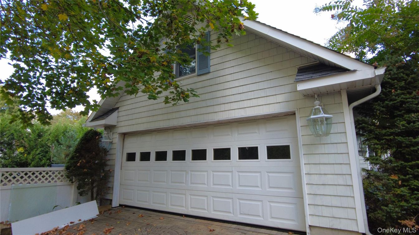 Detached Garage, Exterior