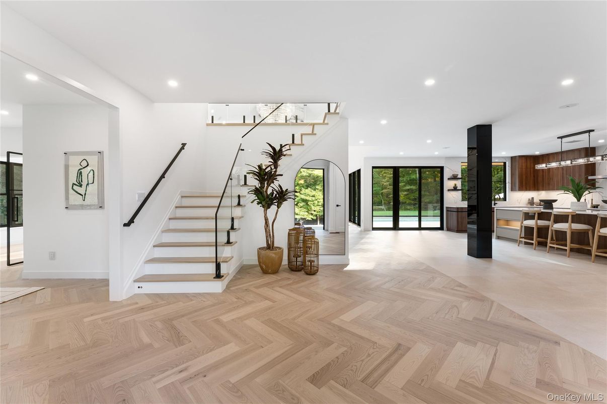 Interior, Pendant Lights, Recessed Lighting, Wood Texture Flooring