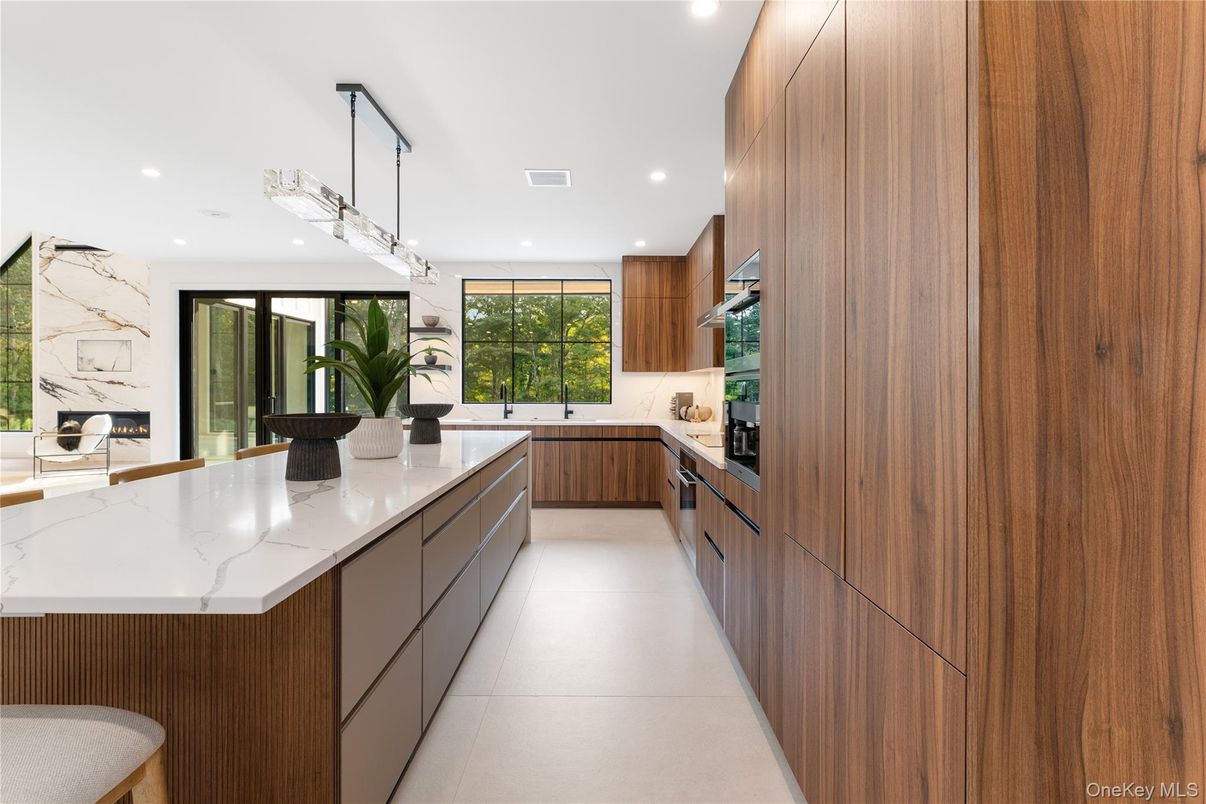 Interior, Kitchen, Pendant Lights, Recessed Lighting, Stainless Steel Appliances