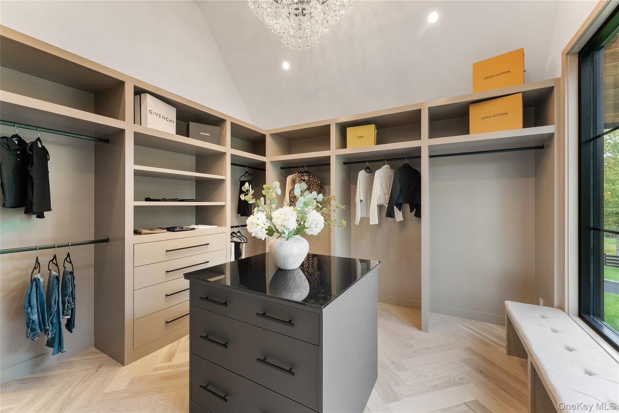 Interior, Recessed Lighting, Walk-in Closets, Wood Texture Flooring