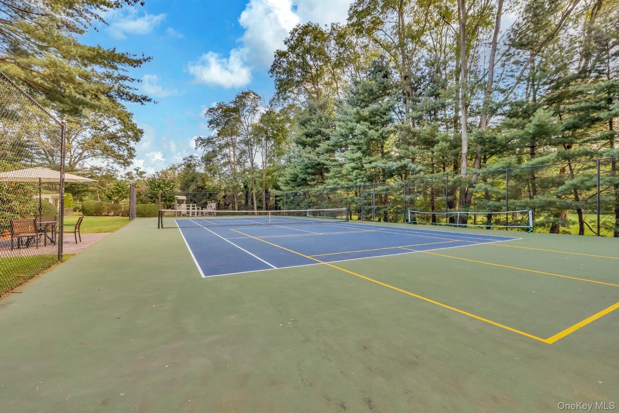 Exterior, Tennis Courts