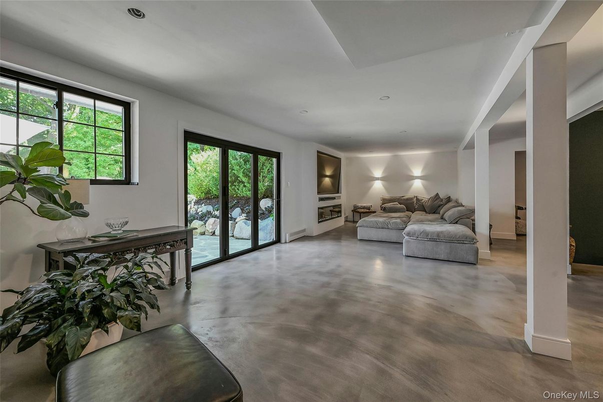 Interior, Recessed Lighting