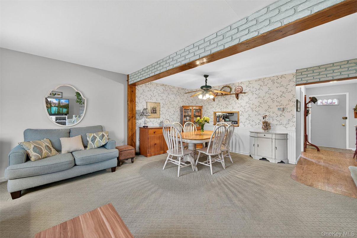 Dining room, Interior