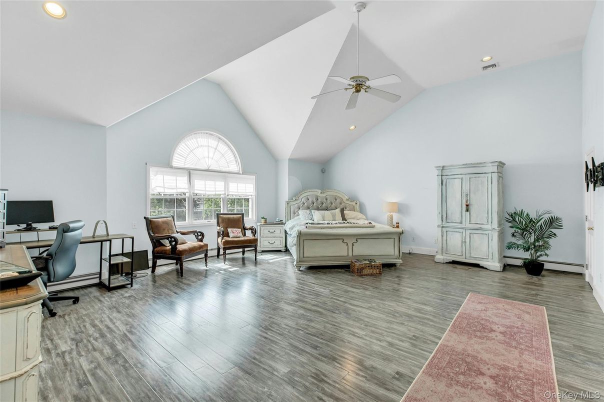 Bedroom, Home Office, Interior, Recessed Lighting, Wood Texture Flooring
