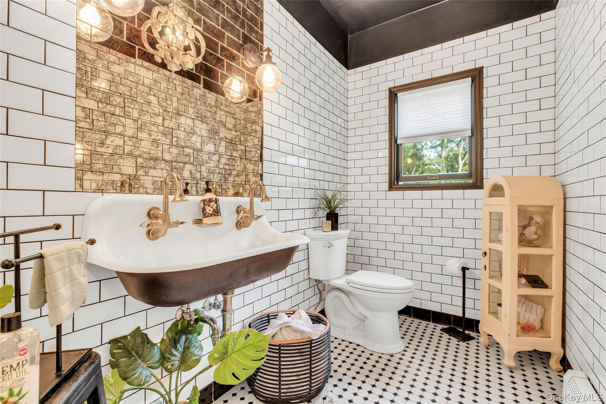 Bathroom, Interior, Stone Walls