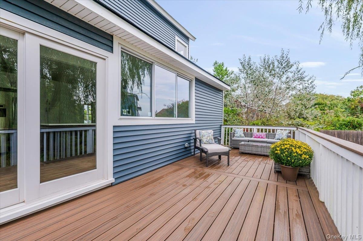 Exterior, Wood Texture Flooring