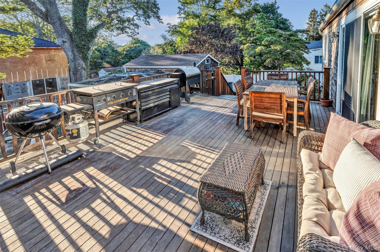 Exterior, Hot Tub
