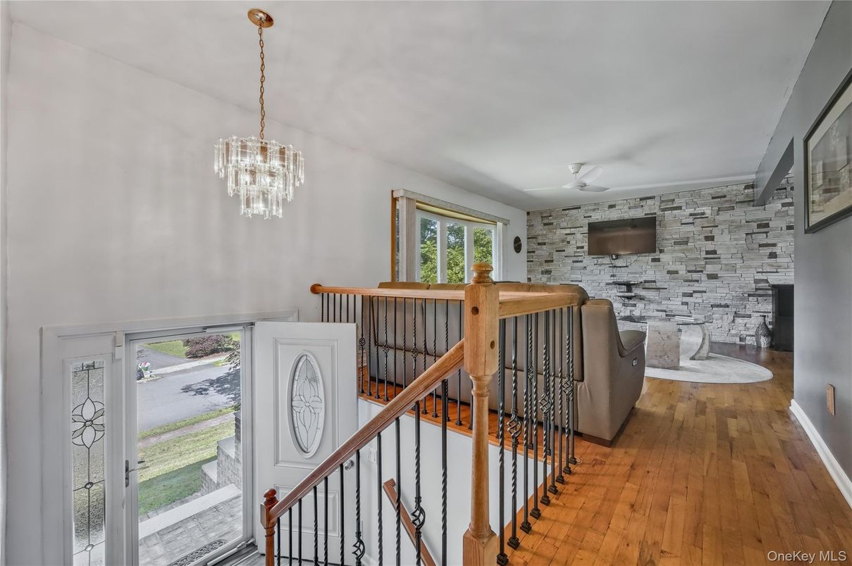 Interior, Pendant Lights, Stone Walls, Wood Texture Flooring