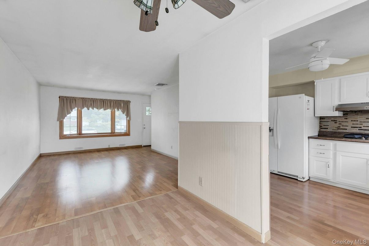 Empty room, Interior, Kitchen, Wood Texture Flooring