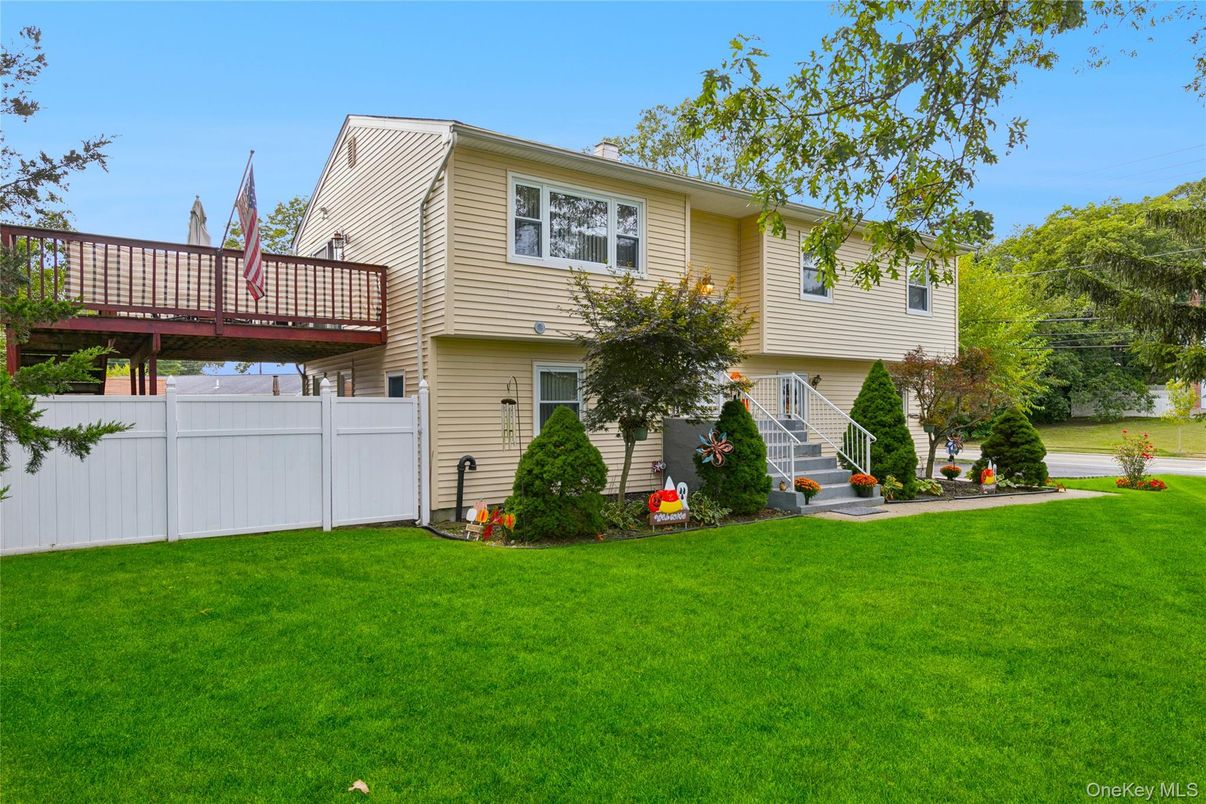 Attached, Backyard, Exterior, Facade, Raised Ranch