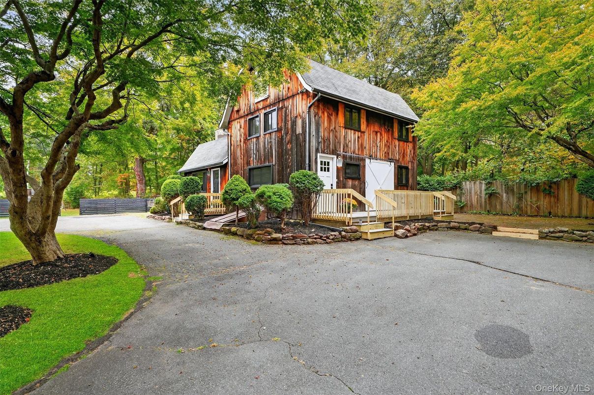 Backyard, Exterior, Facade, Brick Facade, A Frame