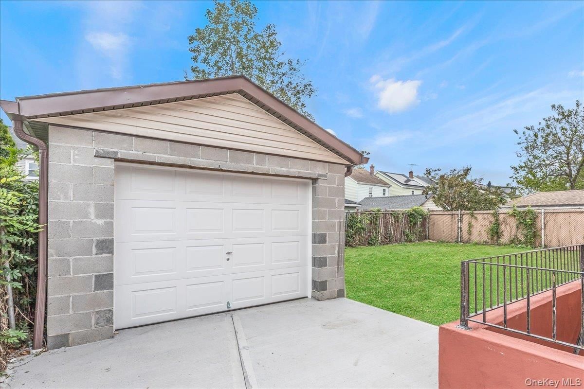 Backyard, Detached Garage, Exterior