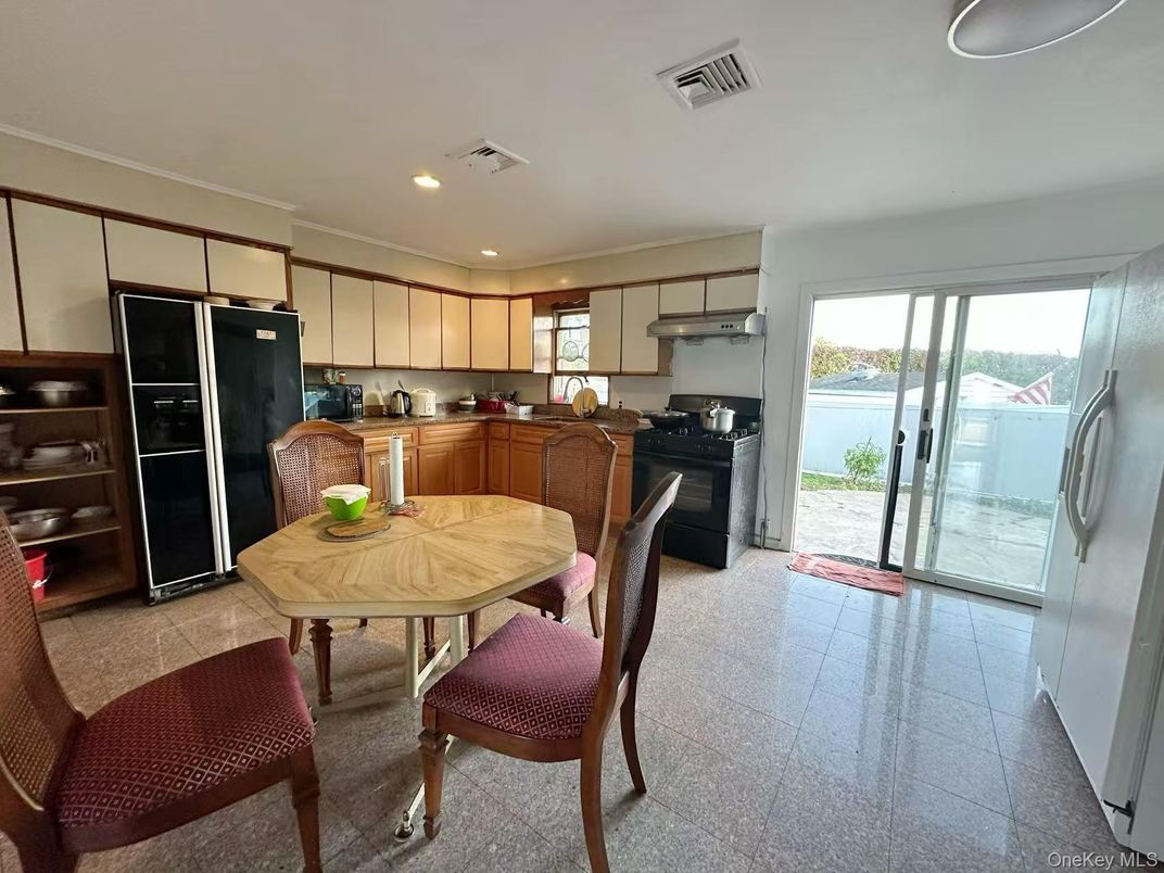 Dining room, Interior, Kitchen, Recessed Lighting