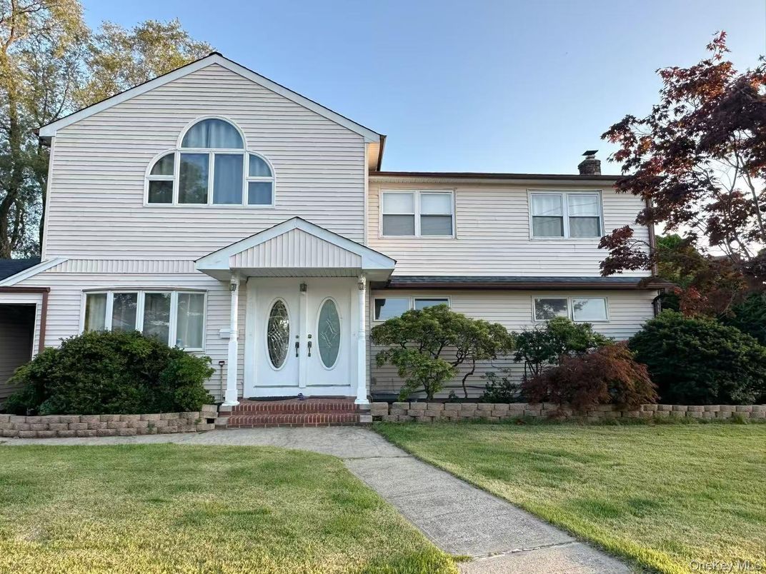 Exterior, Facade, Farmhouse