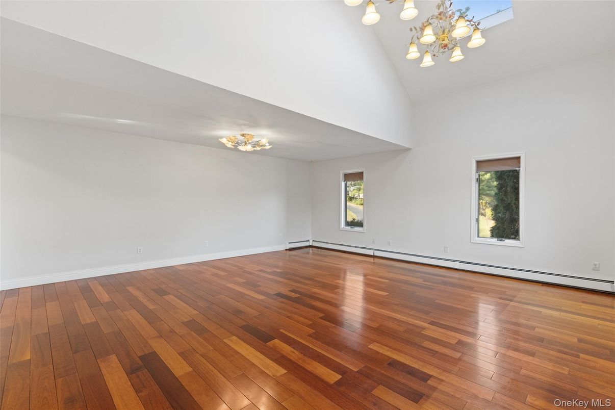 Chandelier, Empty room, Interior, Wood Texture Flooring