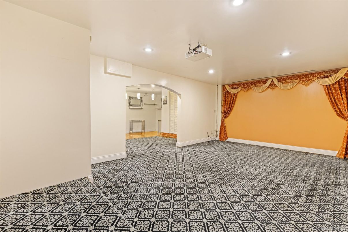 Interior, Recessed Lighting