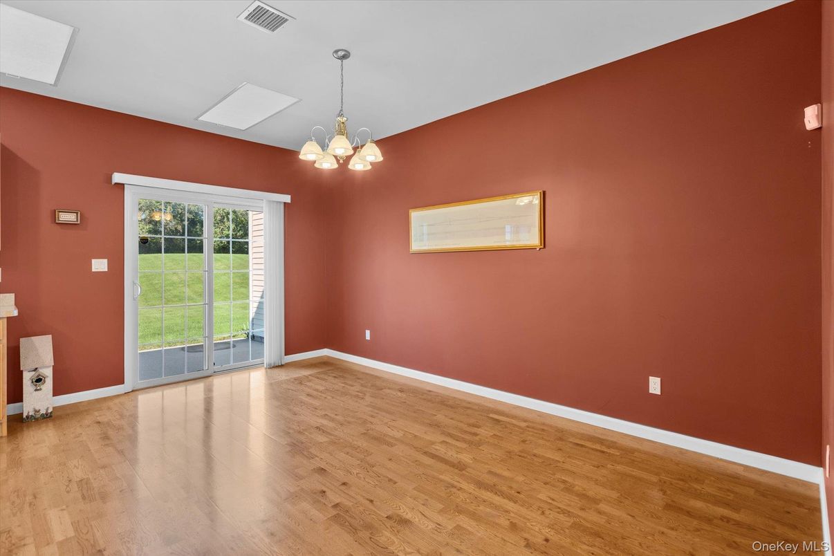 Chandelier, Empty room, Interior, Pendant Lights, Wood Texture Flooring