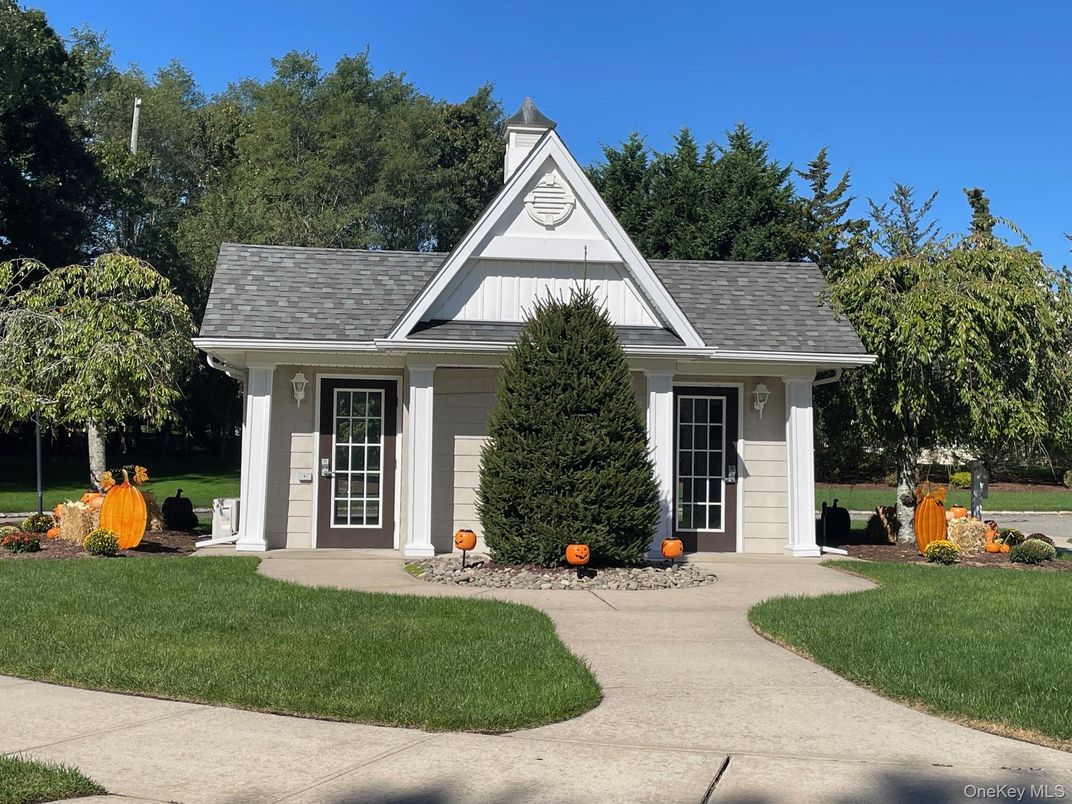 Exterior, Facade, Cape Cod