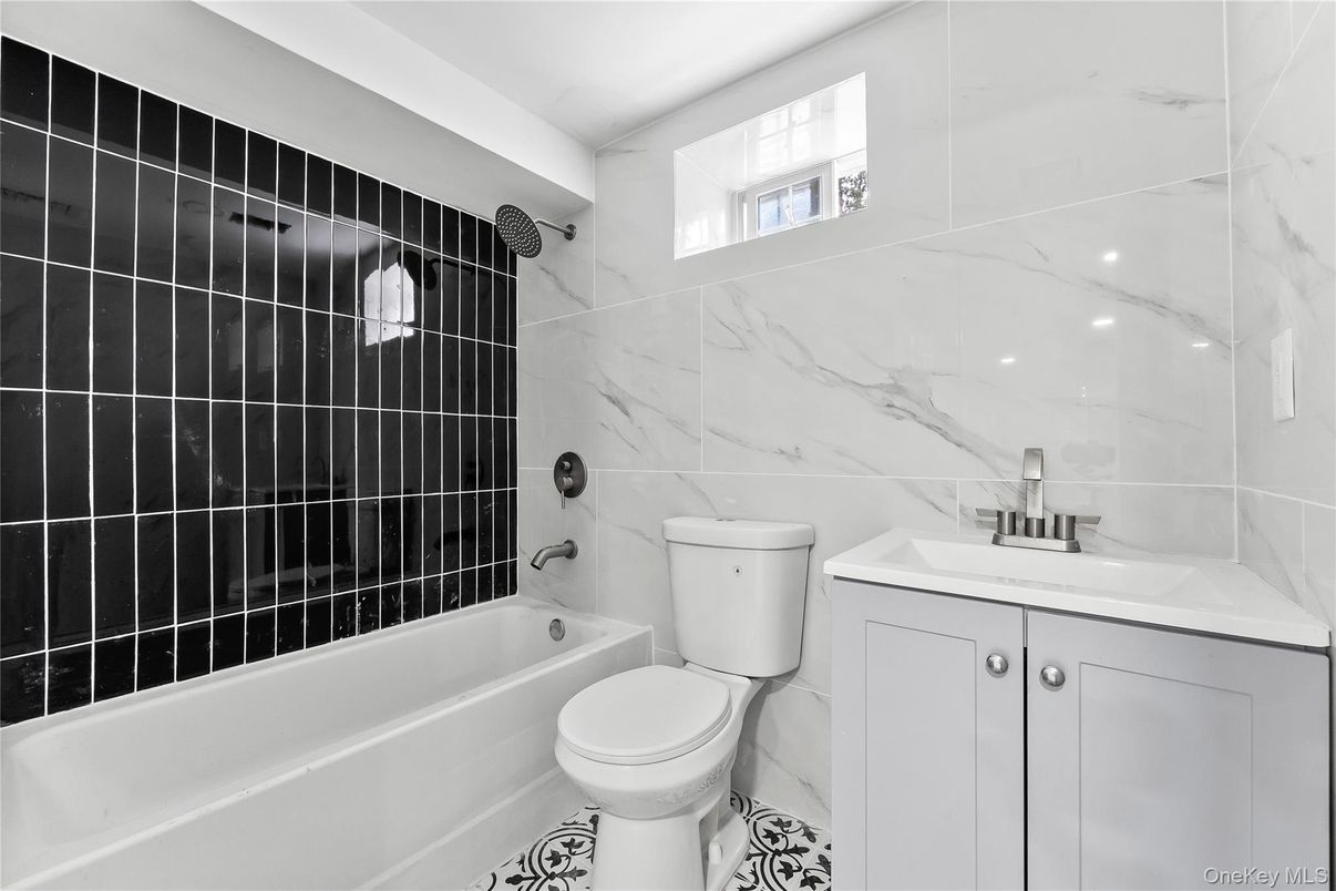 Bathroom, Interior, Marble Walls