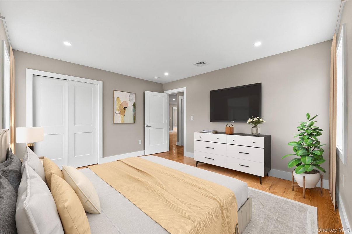 Bedroom, Interior, Recessed Lighting, Wood Texture Flooring