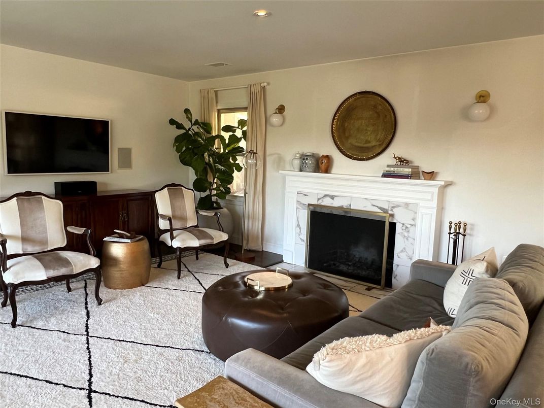 Fireplace, Interior, Living room, Recessed Lighting