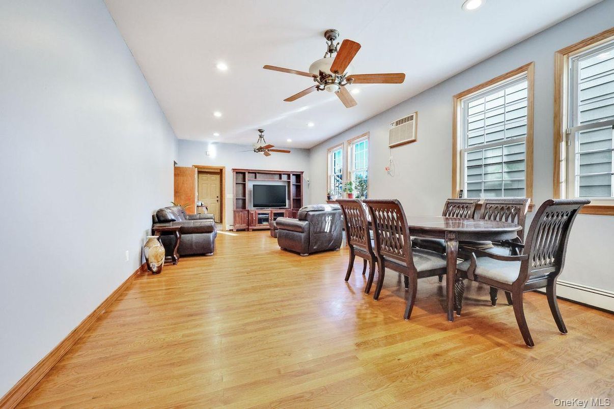 Dining room, Interior, Living room, Recessed Lighting, Wood Texture Flooring