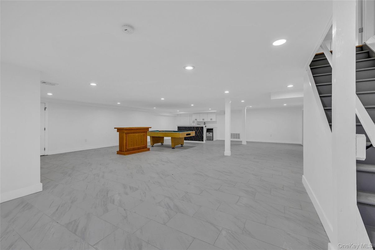 Interior, Kitchen, Marble, Recessed Lighting