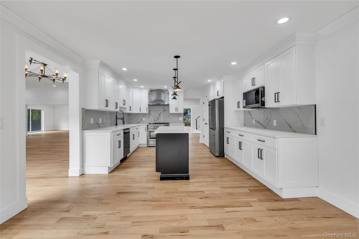 Interior, Kitchen, Marble Walls, Pendant Lights, Recessed Lighting, Wood Texture Flooring