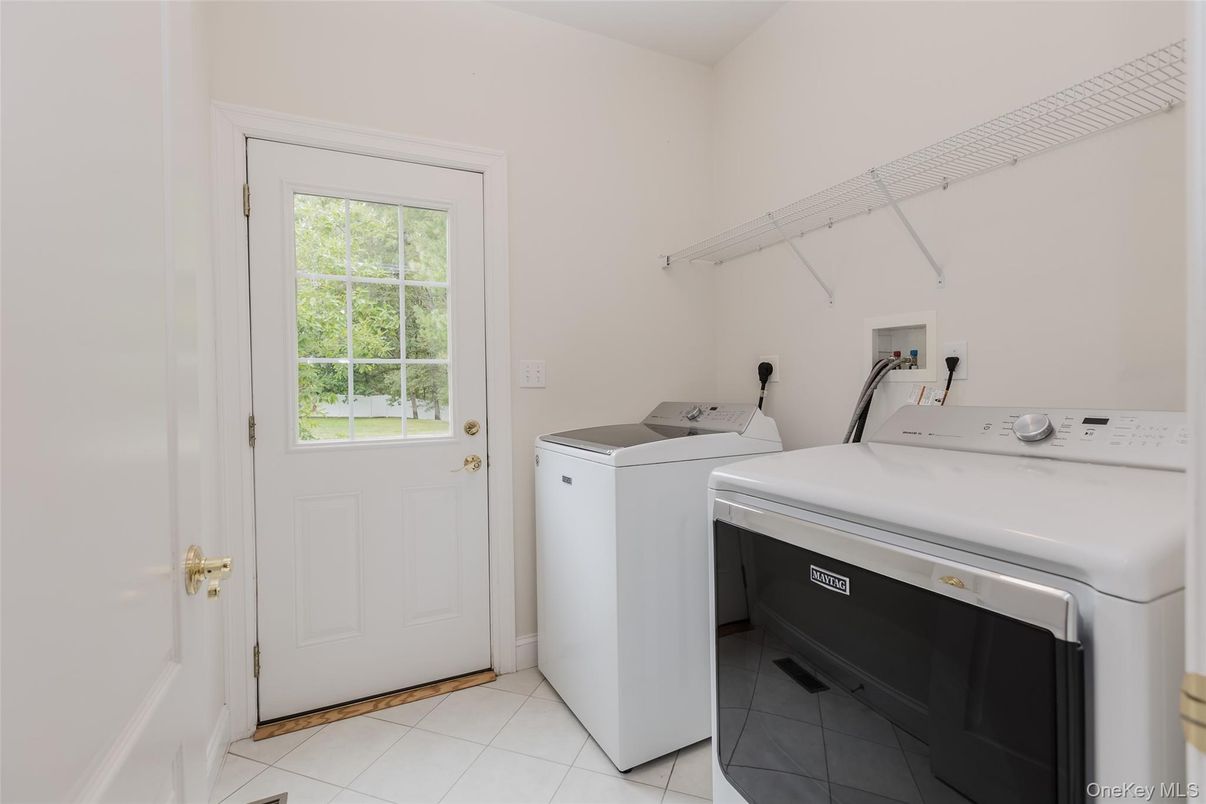 Interior, Washer