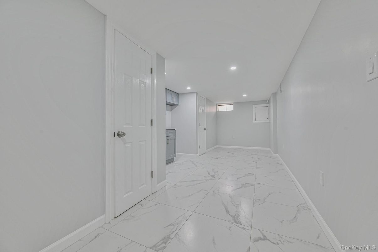Interior, Marble, Recessed Lighting