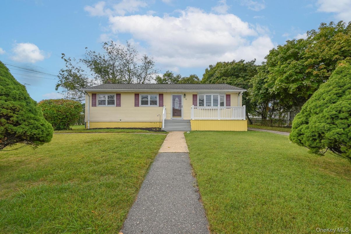 Backyard, Exterior, Facade, Cape Cod