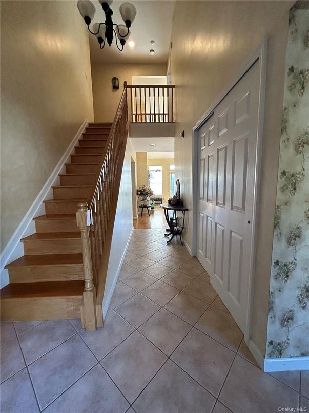 Chandelier, Interior, Recessed Lighting